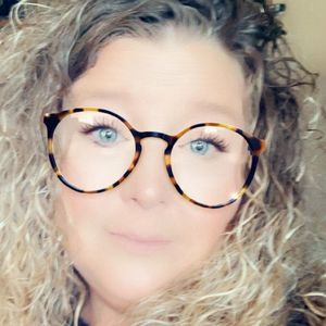 Meet your Posher, Tabatha